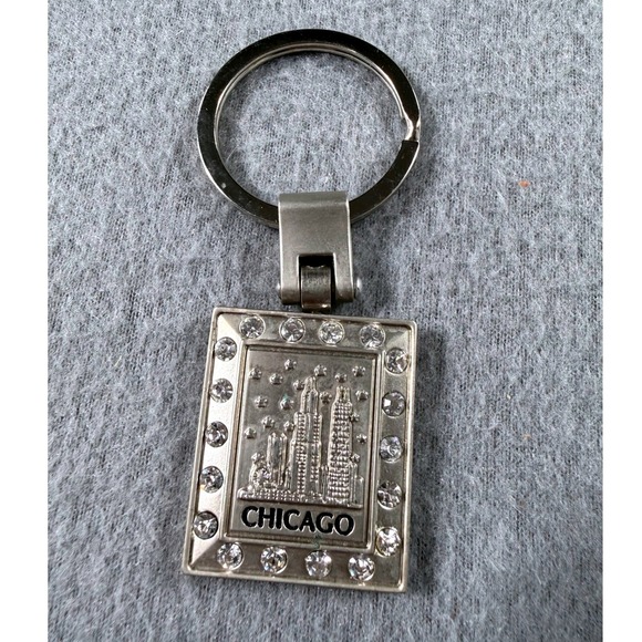 Chicago Skyline Rhinestone Keychain Silver Tone Souvenir Key Ring Heavy Trinket - Picture 4 of 4